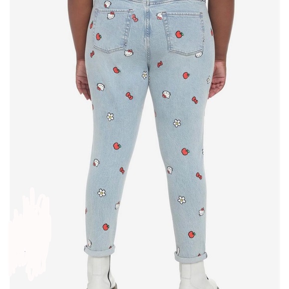 Hello Kitty Mom Jeans - Picture 5 of 5